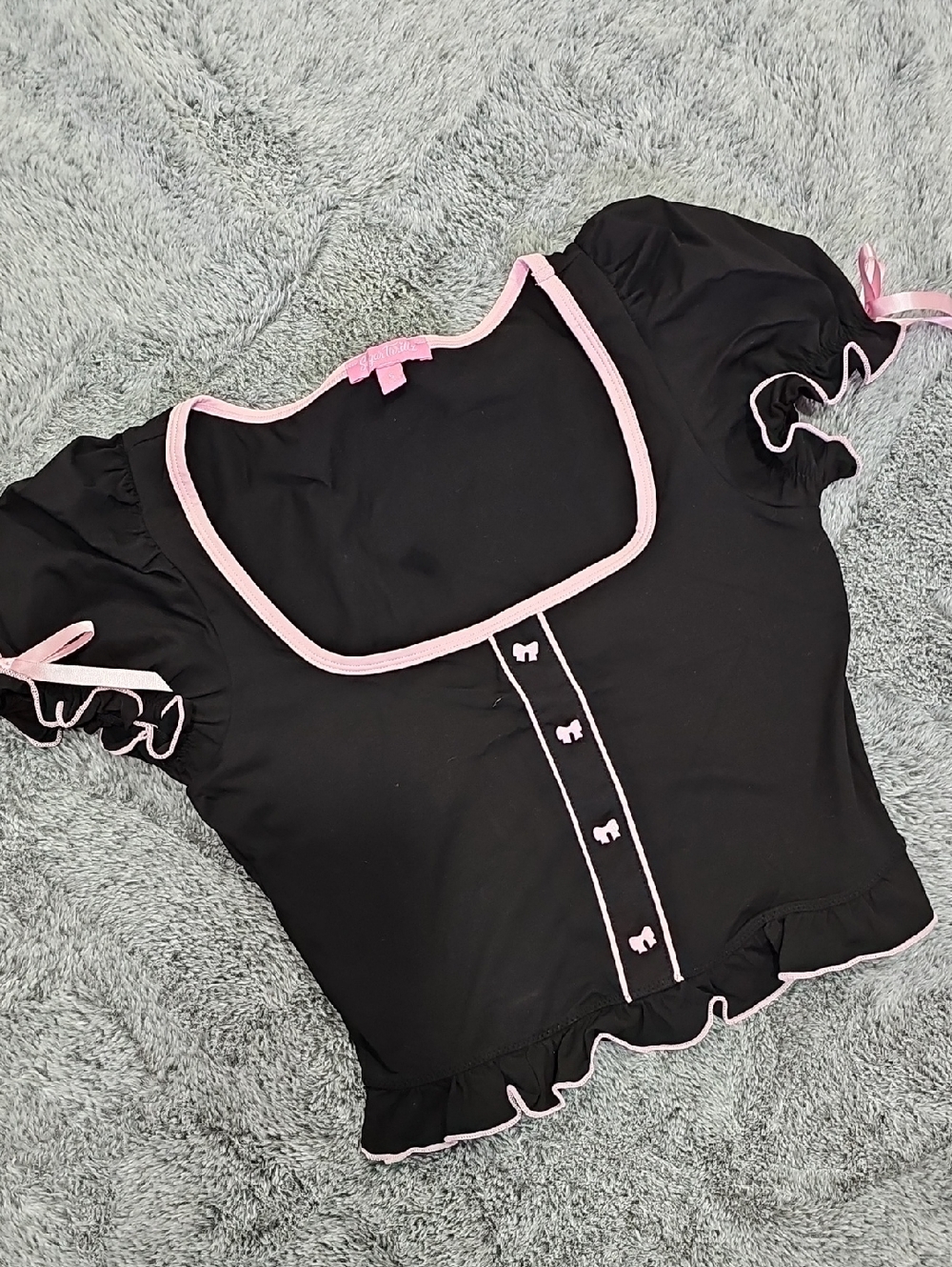 NWOT Sugar Thrillz Black Pink Baby Tee Small Y2K Bow Trim Ruffle Crop Top